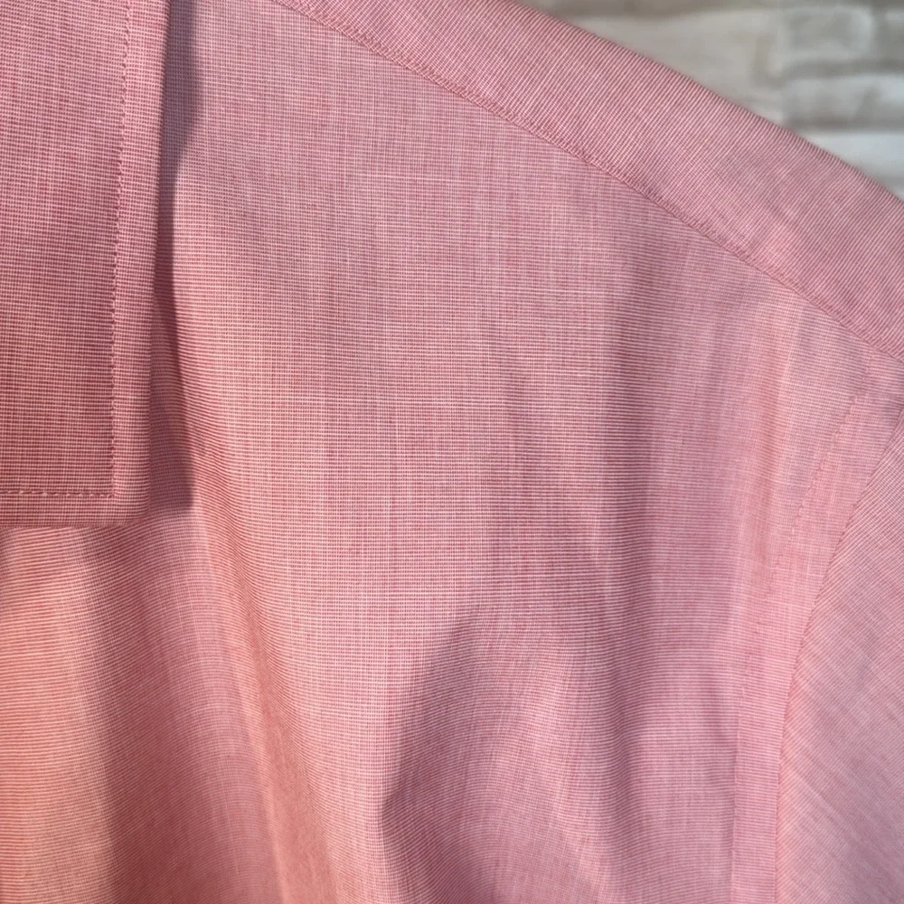 BANANA REPUBLIC Medium Sized Men's Classic Dress Shirt